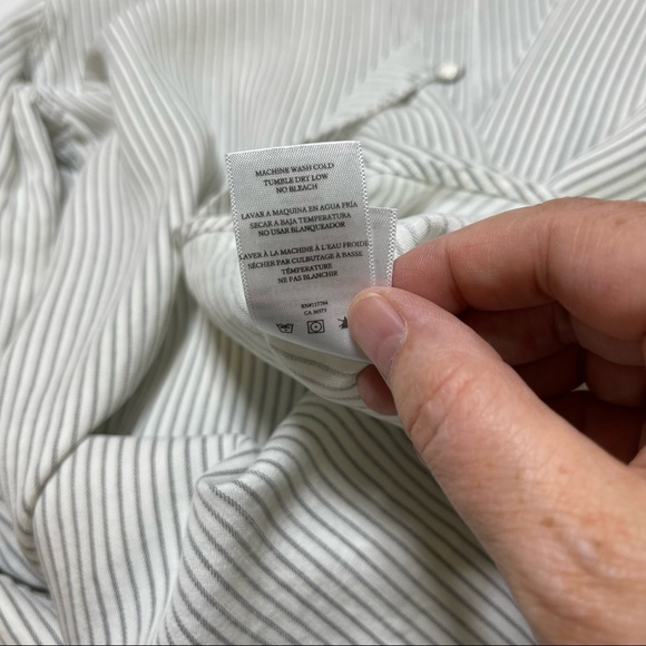 Rails Eliza Pinstripe Snap Button Down Top Size Medium White - Picture 8 of 10